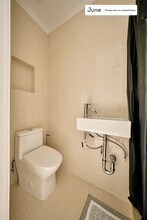 Private bedroom in 4 bed/4 bath Home in Brooklyn, NY - Building Photo - Building Photo