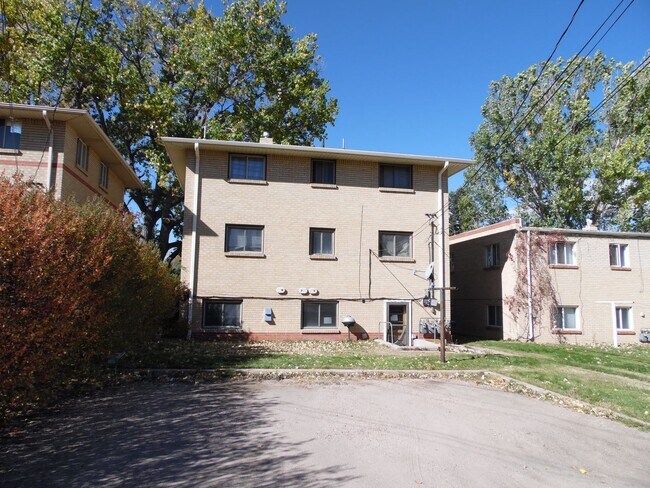 1807 Fremont Ave in Cheyenne, WY - Building Photo - Building Photo