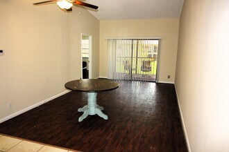 321 Norwood Terrace in Boca Raton, FL - Building Photo - Building Photo