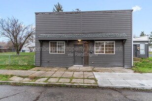 2229 E Boone Ave in Spokane, WA - Building Photo