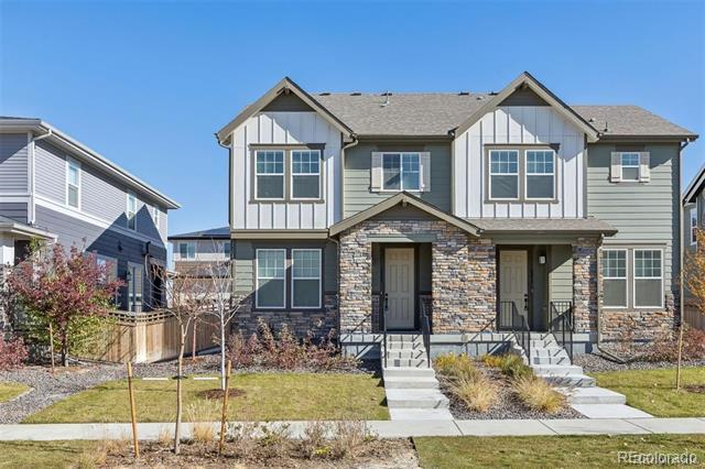 6220 N Nepal Ct in Aurora, CO - Building Photo