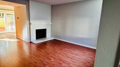 4452 Del Valle Pkwy in Pleasanton, CA - Building Photo - Building Photo