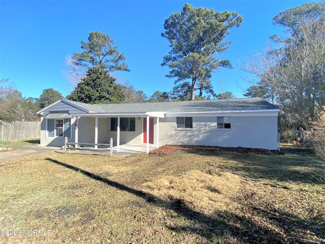 505 Ramsey Ct in Jacksonville, NC - Foto de edificio - Building Photo