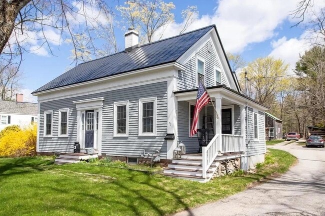 property at 33 Exeter Rd