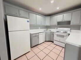 4987 Sable Pine Cir, Unit A2 in West Palm Beach, FL - Building Photo