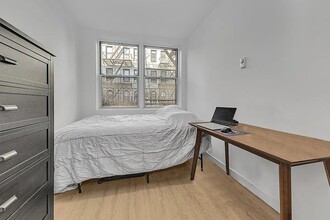 228 E 25th St in New York, NY - Building Photo - Building Photo