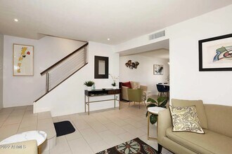 8237 E Orange Blossom Ln in Scottsdale, AZ - Building Photo - Building Photo