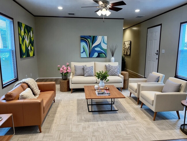 709 N Collins Fwy in Howe, TX - Building Photo - Building Photo