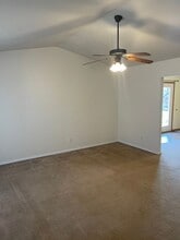 16820 Huntington Ln in St. Robert, MO - Building Photo - Building Photo