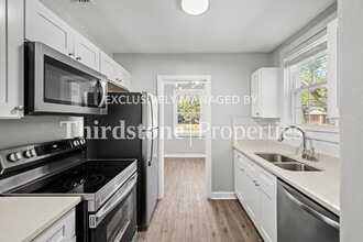 5204 Astral St in Jacksonville, FL - Building Photo - Building Photo