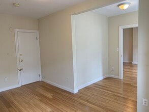 341 Cambridge St, Unit 2 in Cambridge, MA - Building Photo - Building Photo