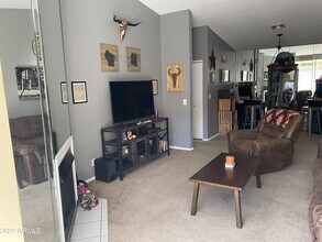 1820 E Morten Ave-Unit -214 in Phoenix, AZ - Building Photo - Building Photo