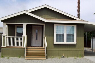 1601 S Sandhill Rd in Las Vegas, NV - Building Photo - Building Photo