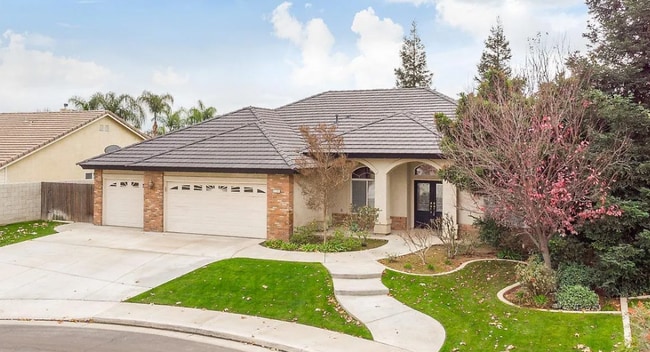 11701 Indianapolis Dr in Bakersfield, CA - Building Photo - Building Photo