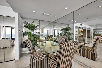 3590 S Ocean Blvd, Unit 703 in South Palm Beach, FL - Foto de edificio - Building Photo