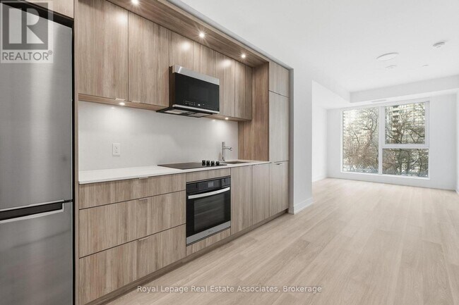 25 Cordova Ave in Toronto, ON - Building Photo - Building Photo