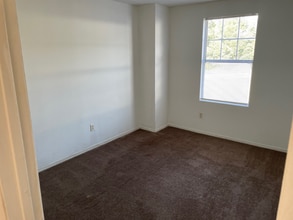 1001 Grant Ave in Decatur, AR - Foto de edificio - Building Photo