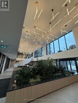 3071 Trafalgar Rd in Oakville, ON - Building Photo