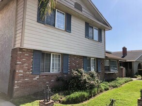 4271 Green Ave, Unit 3 in Los Alamitos, CA - Building Photo - Building Photo