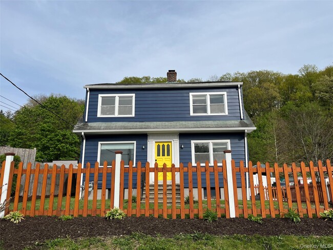 property at 711 N Division St