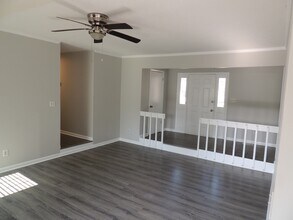 5823 Rivercroft Rd in Fayetteville, NC - Building Photo - Building Photo