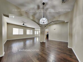 7209 W Paradise Ln in Peoria, AZ - Building Photo - Building Photo