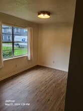 1502 E Beverly Dr, Unit 1502 in Corsicana, TX - Building Photo - Building Photo