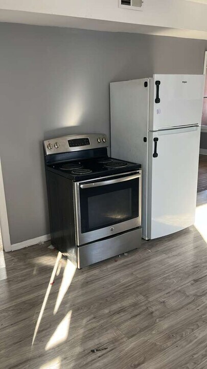 13 Poplar Pl, Unit 3 in Waterbury, CT - Building Photo