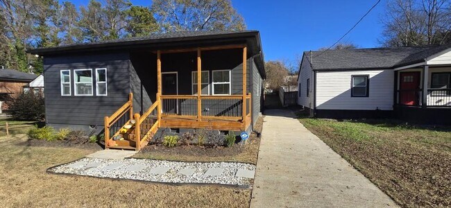 639 Ozburn Rd NW in Atlanta, GA - Building Photo - Building Photo