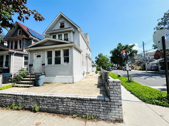 property at 12702 95th Ave