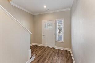 332 Titan Rdg Wy in Knoxville, TN - Building Photo