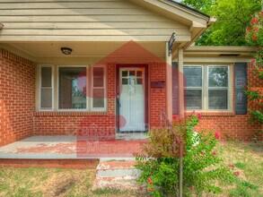 1711 Brighton Ave in The Village, OK - Building Photo - Building Photo