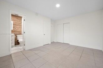 380 SE 12th Ave in Deerfield Beach, FL - Building Photo - Building Photo