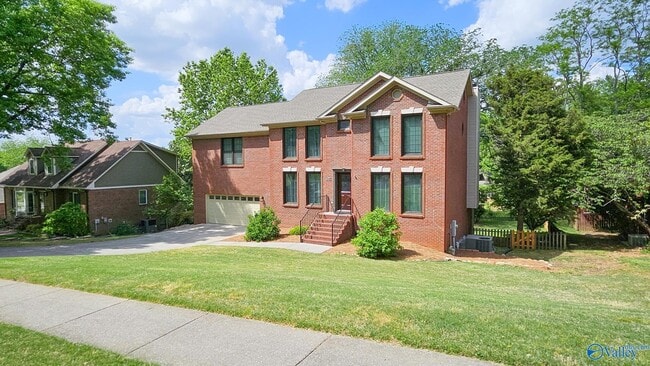 property at 118 Hartington Dr