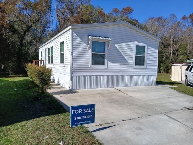 property at 1400 Banana Rd