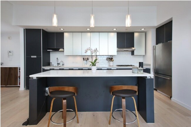 141 Dorchester Ave, Unit 318 in Boston, MA - Building Photo - Building Photo