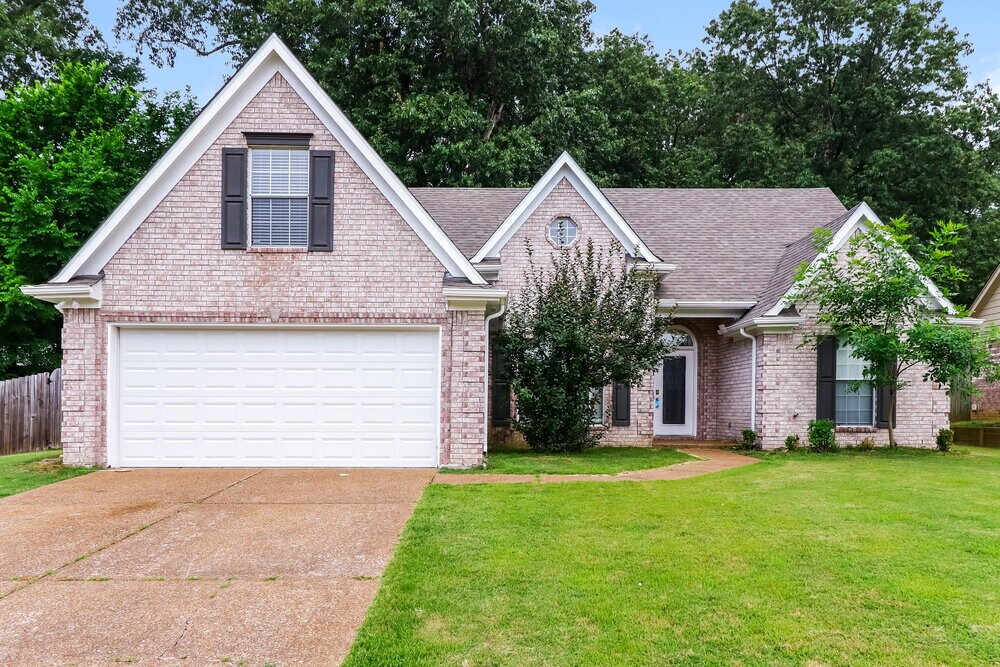 1310 Carlton Ridge Dr in Cordova, TN - Building Photo