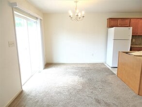 712 Lincoln Gardens Rd in Ephrata, PA - Foto de edificio - Building Photo