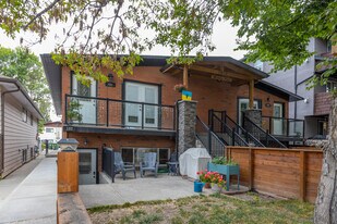 1929 25 St SW in Calgary, AB - Building Photo