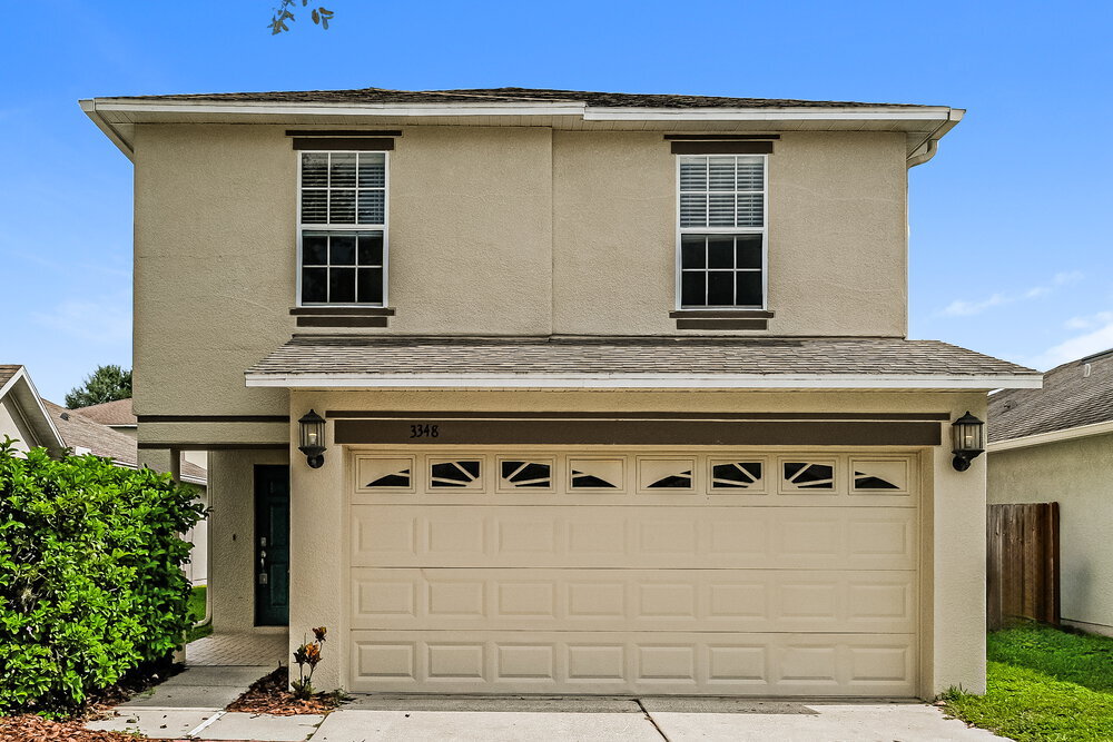 3348 Thistledown Ln in Land O Lakes, FL - Foto de edificio