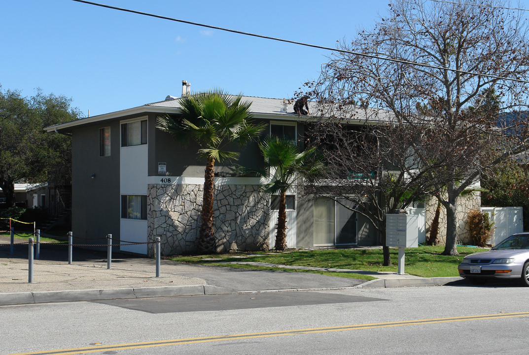 408 Country Club Dr in Ojai, CA - Building Photo