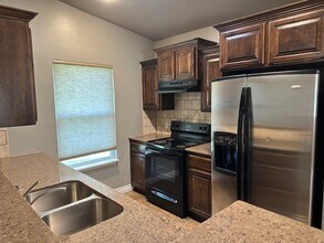 14601 Moon Daisy Dr in Edmond, OK - Building Photo - Building Photo