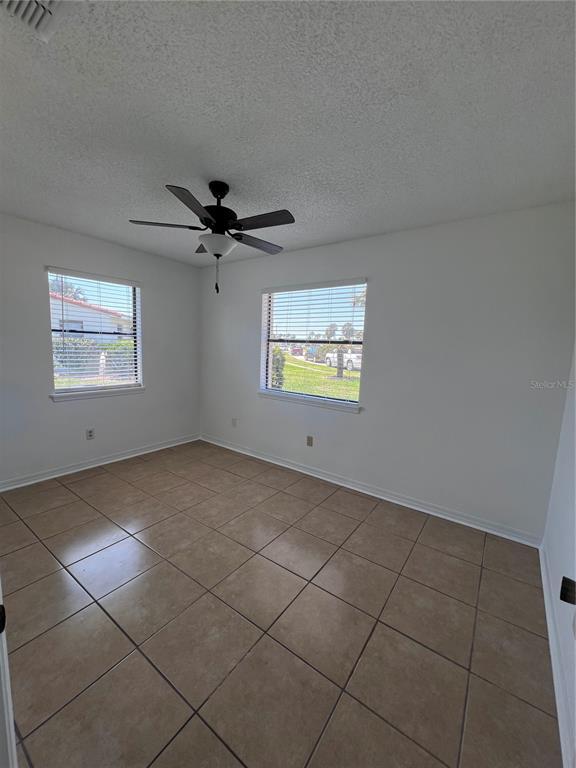 24 Oriole Cir in Ormond Beach, FL - Building Photo - Building Photo