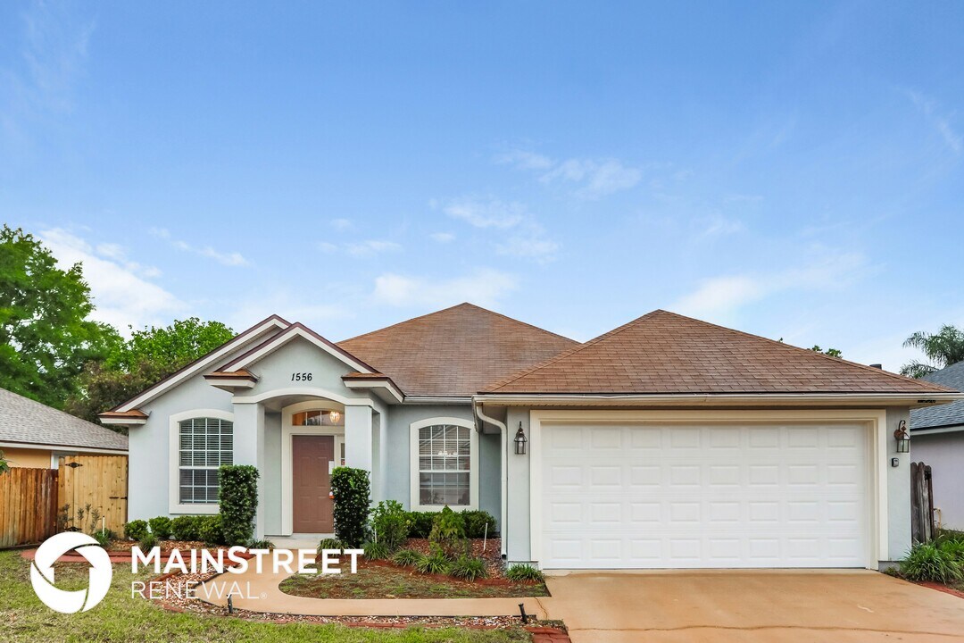 1556 Glen View St in Middleburg, FL - Building Photo