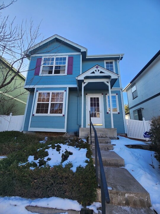 1533 S Buckley Way in Aurora, CO - Building Photo