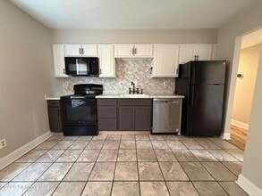 4701 Haeringdon Ct in Louisville, KY - Building Photo - Building Photo