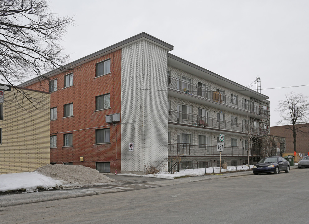 4375 de Courtrai in Montréal, QC - Building Photo