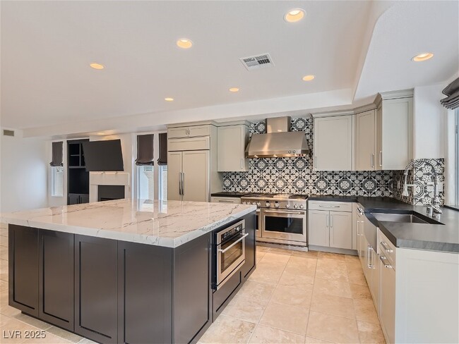 property at 8829 Rozetta Ct