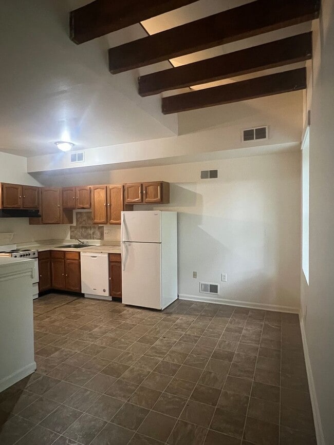 property at 403-405 Walnut St