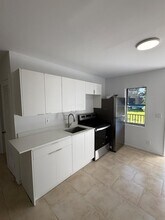 627 NE 6th Ave in Boynton Beach, FL - Building Photo - Building Photo